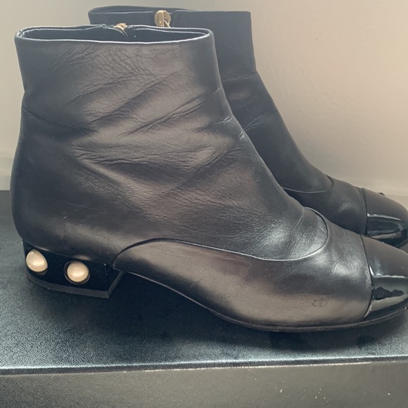 Chanel Pearl Booties - Picture 4 of 16
